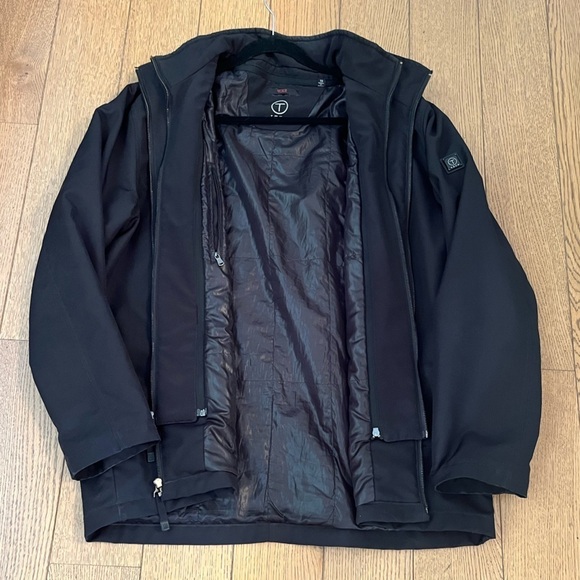 Tumi Tech Commuter Jacket Black With Hood Size XL - Picture 3 of 9